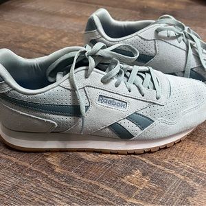 Reebok Classic size 9 brand new
